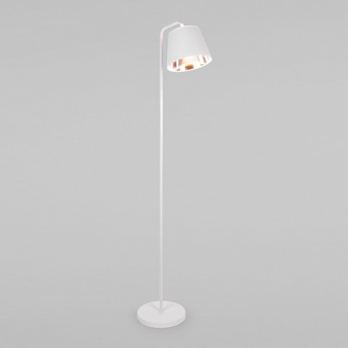 Напольный светильник в стиле лофт 01135/1 белый Eurosvet