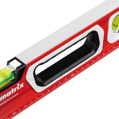 Уровень алюминиевый, магнит, фрезерованный, 3 глазка (1 зеркальный) двухкомпонентные рукоятки, 600 мм Matrix